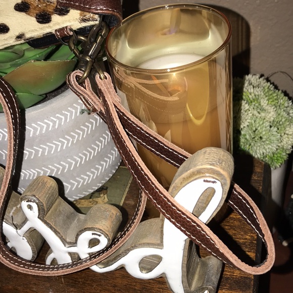 Myra Bag - Picture 7 of 7